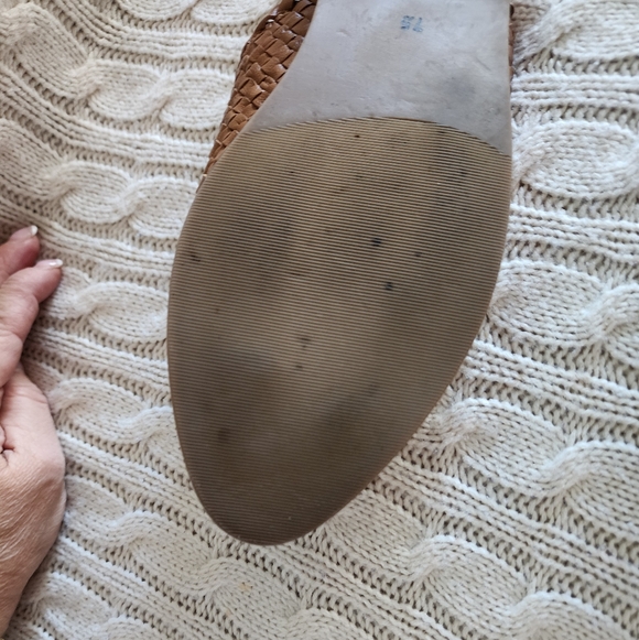 Elegant Cogniak Woven Slip-On Loafers.Like New. - Picture 6 of 8